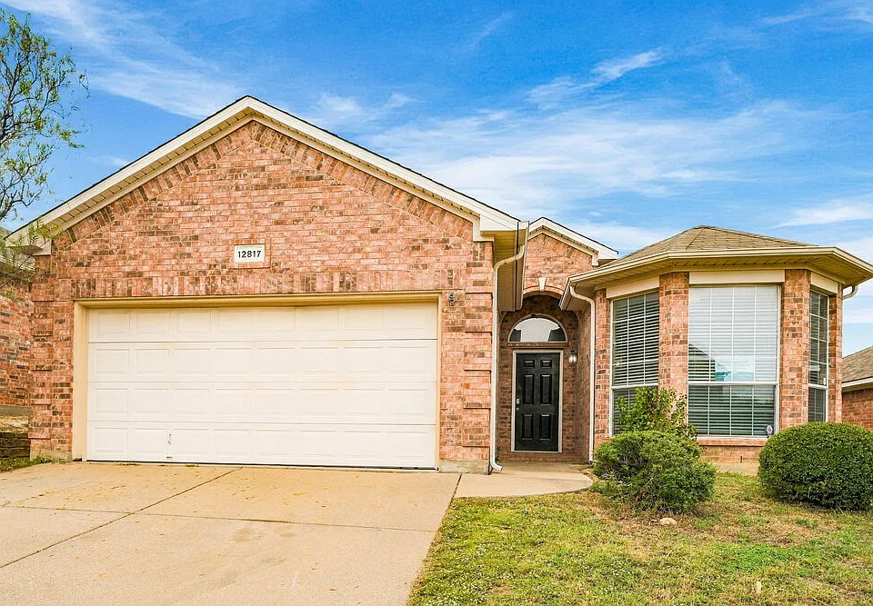 12817 Dorset Dr