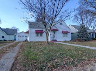 11 N Graham St, Sullivan, IL 61951