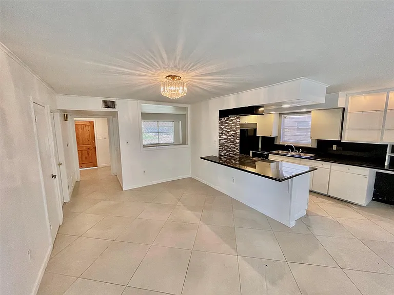 11606 Sagehurst Ln — Photo 4