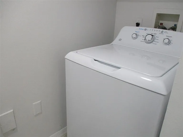 5045 Wiles Rd #206 — Photo 5