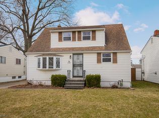 6322 Ledgebrook Dr, Brookpark, OH 44142