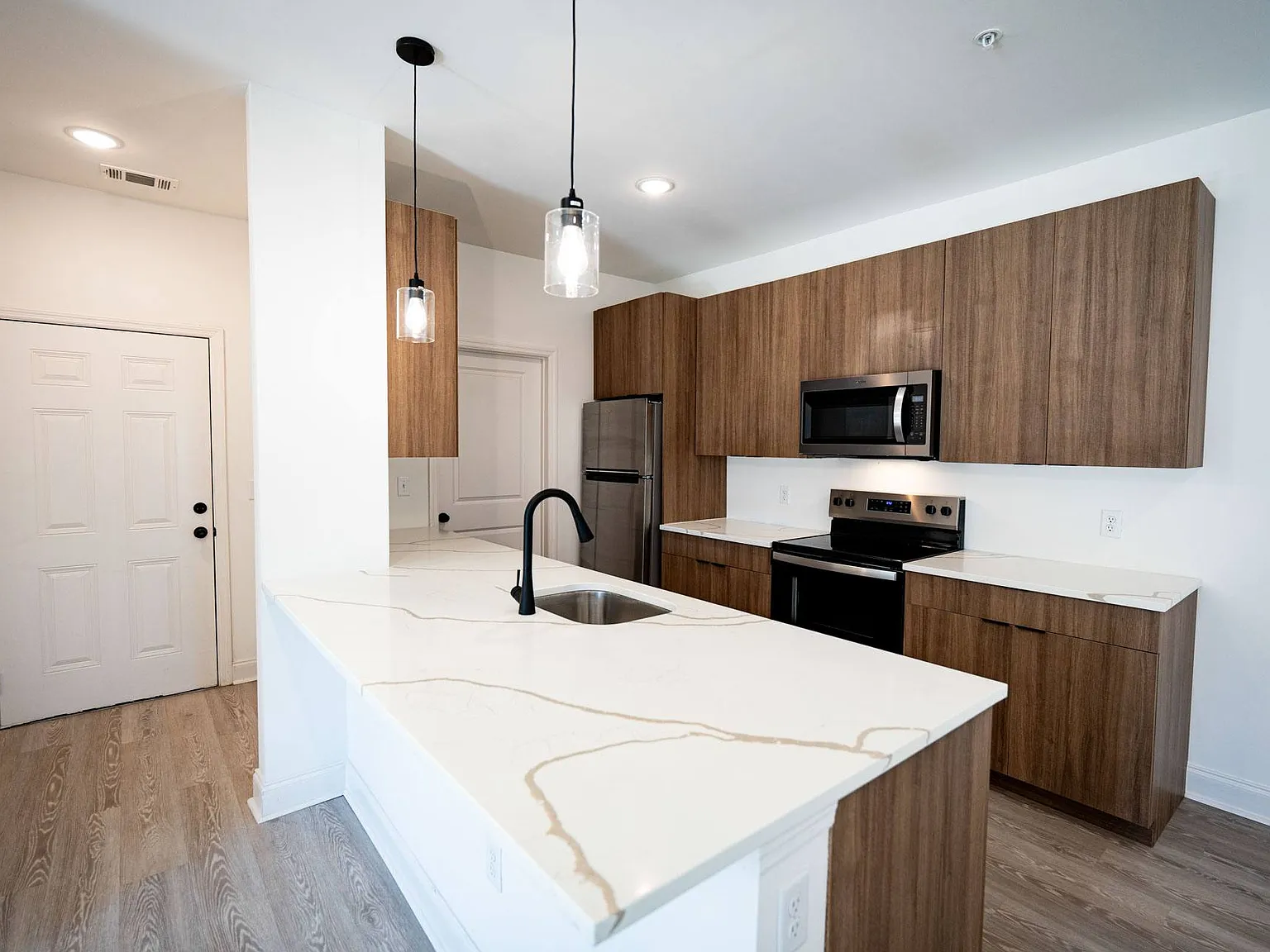 The Premiere at Brunswick Apartment Homes — Photo 1
