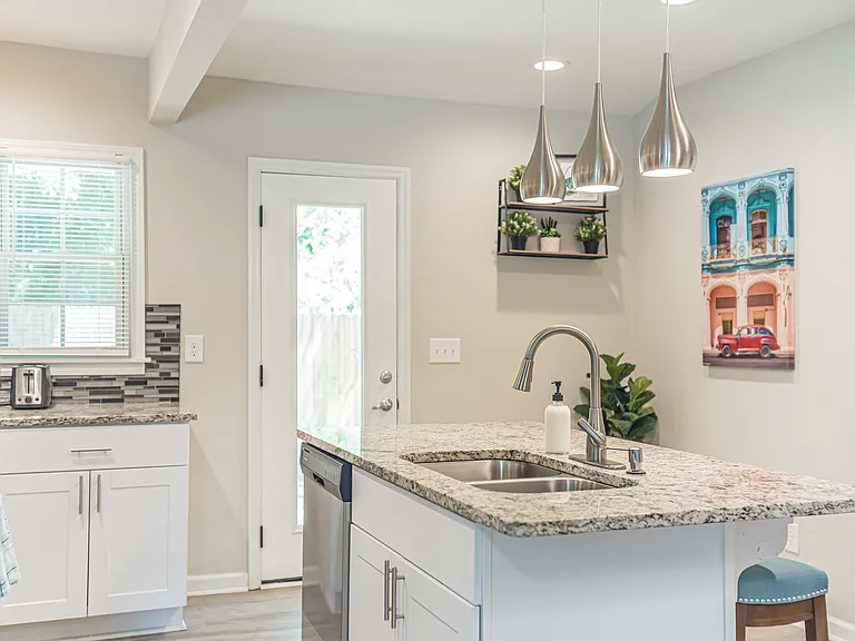 2390 Brackett Rd SW — Photo 45