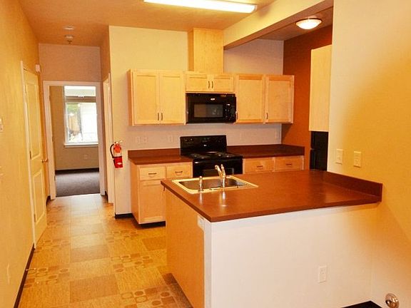 4th image of 1754 Patterson St APT 9