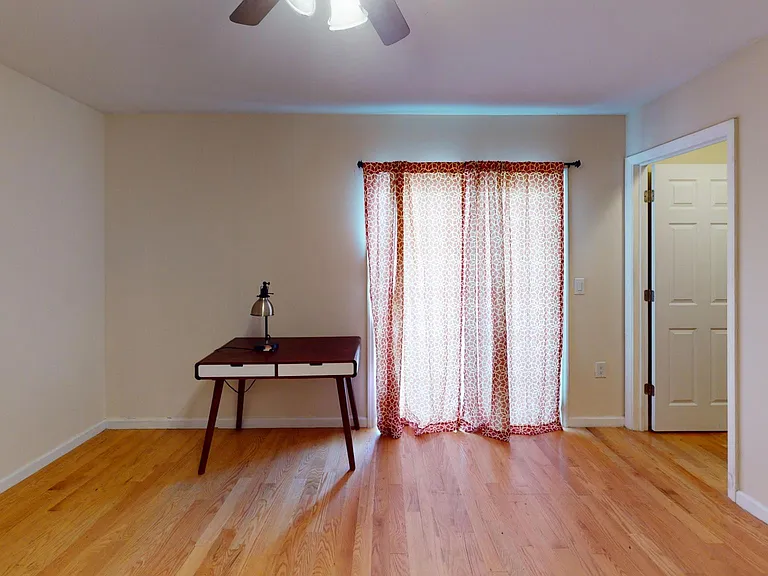 20 Graham St #1 — Photo 15