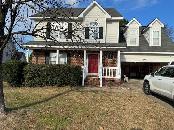 5611 Miranda Dr, Hope Mills, NC 28348