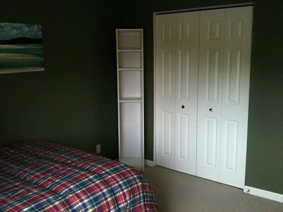 Guest bedroom