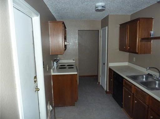 2nd image of 2913 Sweet Gum Dr