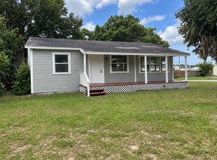 5735 8th St, Zephyrhills, FL 33542