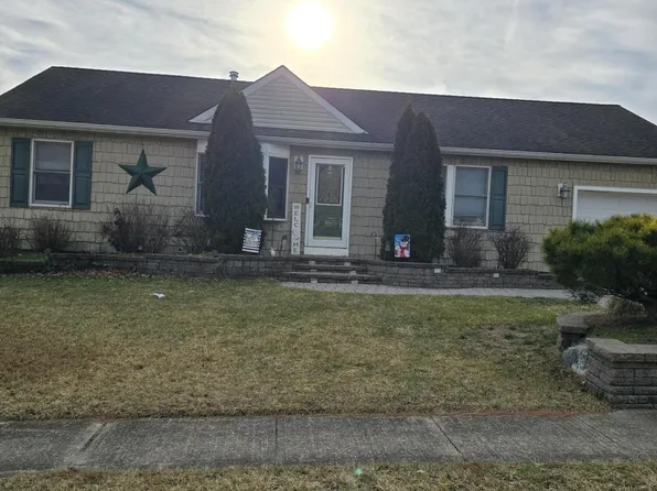 83 Georgetown Boulevard, Barnegat, NJ 08005