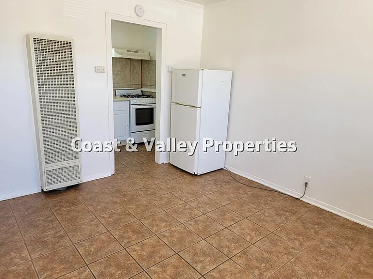 845 El Camino Real N — Photo 2