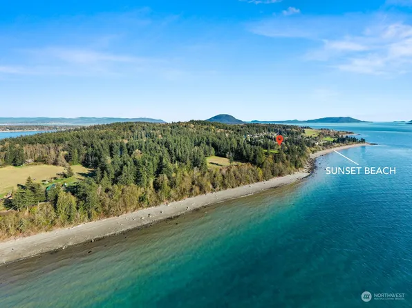 4369 Cedar Place, Lummi Island, WA 98262