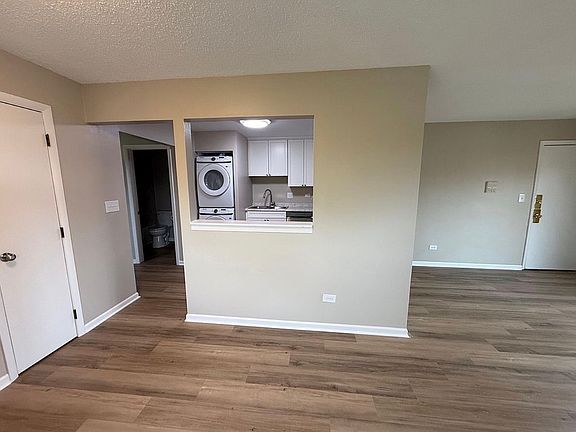 5th image of 125 Klein Creek Ct #5E