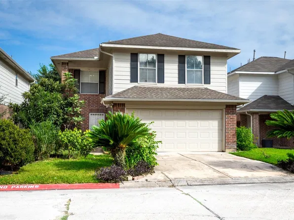 8226 Gold Tee Dr, Houston, TX 77036
