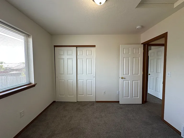 419 N Arbutus Ave — Photo 12