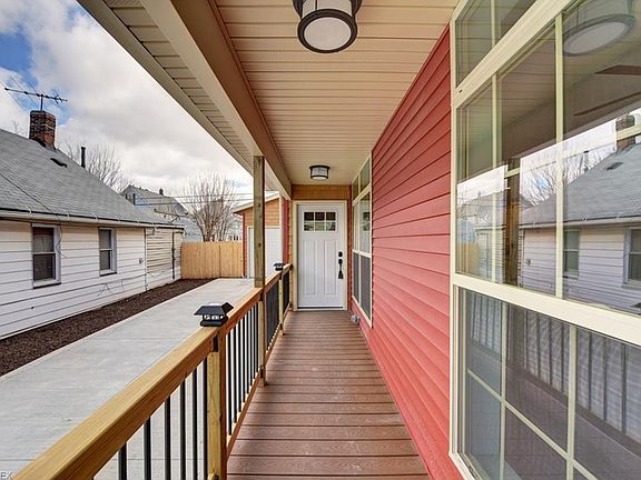 2nd image of 1333 W 69th St