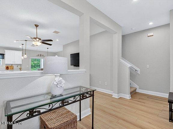 5th image of 12031 CALVESTA Street