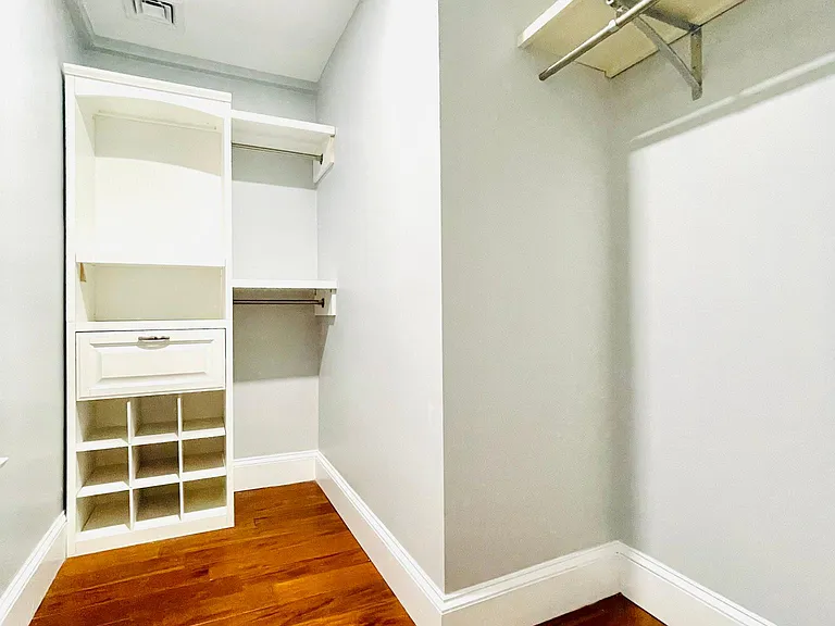 21 Maple St — Photo 12