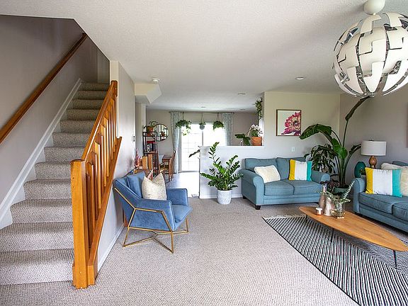 3rd image of 2489 Aristocracy Cir