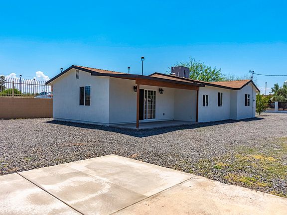 4th image of 531 E Amaro Pl