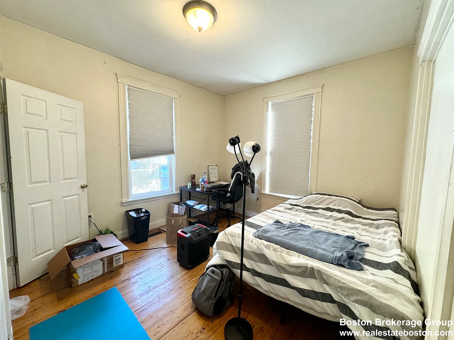 3 bed, 1.0 bath, $3,600 — Photo 3