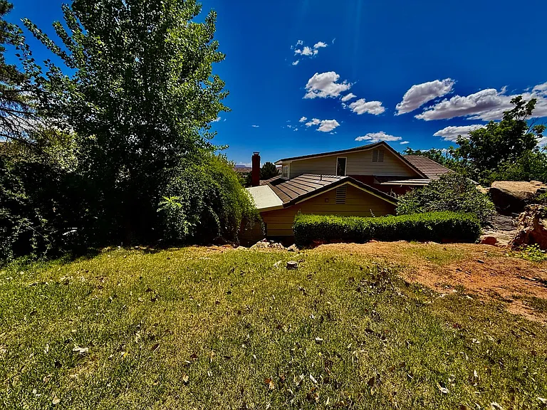 1415 Hopi Cir — Photo 54