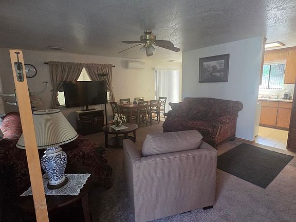 5th image of 22577 Church St