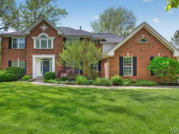 10 Arbor Rd, Saint Louis, MO 63132