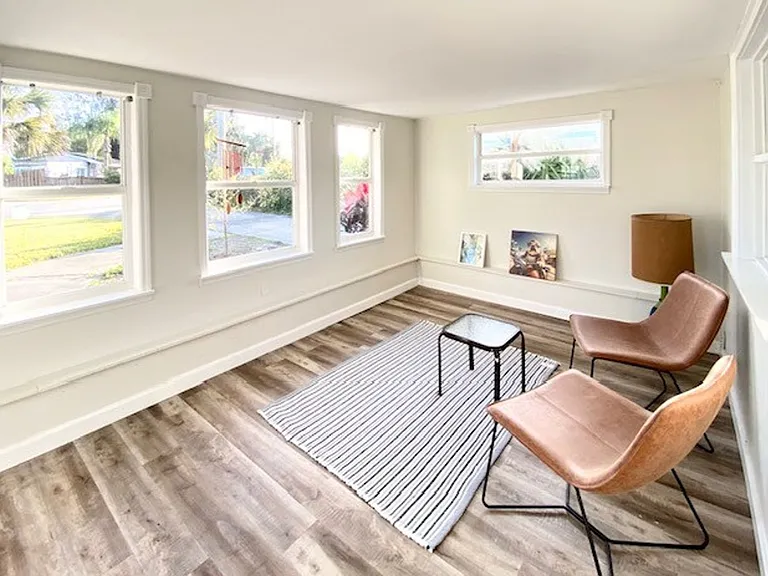 70 Brooks Dr — Photo 4