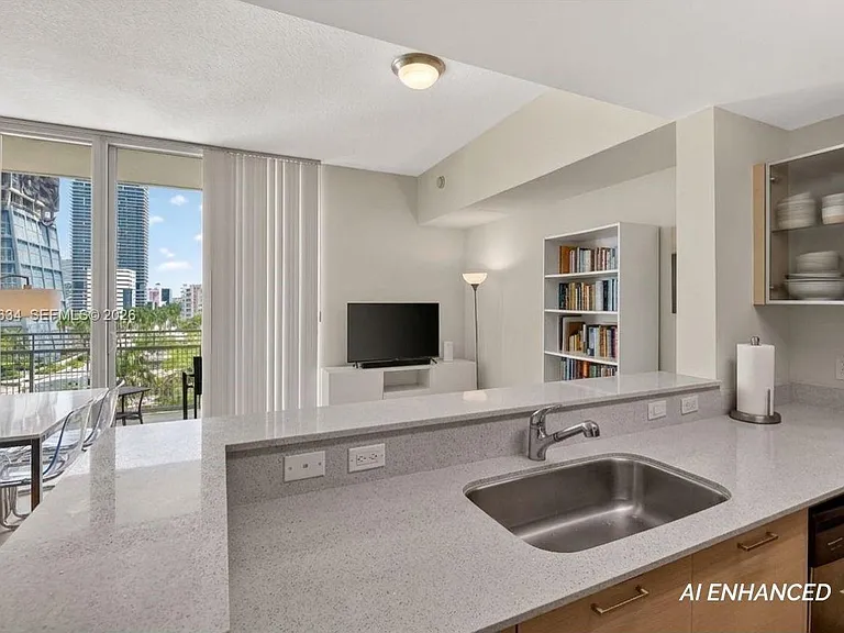 350 NE 24th St #609 — Photo 12