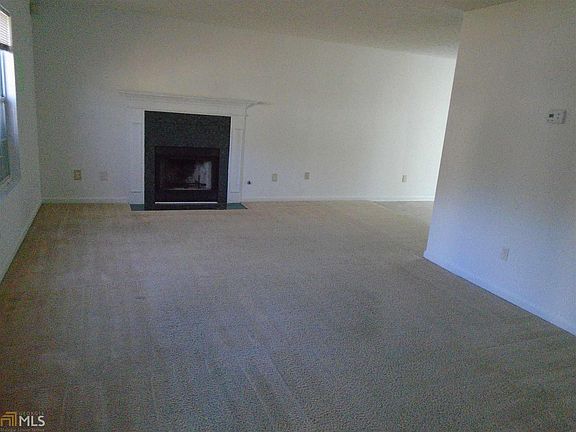 2nd image of 2950 Sentinel Pkwy