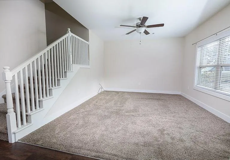 264 Lee Ln — Photo 10