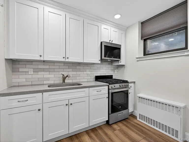 319 Main St #B — Photo 7