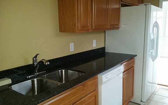 2nd image of 333 Park Dr