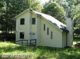 87 Pine Ridge Dr, Bushkill, PA 18324