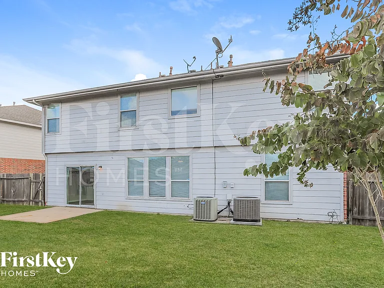 16318 Autumn Leigh Dr — Photo 15