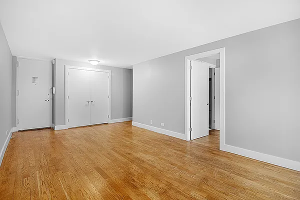 Rented by Mirador Real Estate | media 22