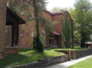605 S Fess Ave APT 11, Bloomington, IN 47401