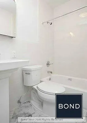 Rented by Bond New York | media 5