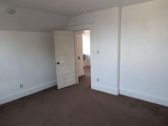 4th image of 605 E 34th St