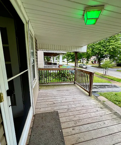 4498 Lilac Rd — Photo 2