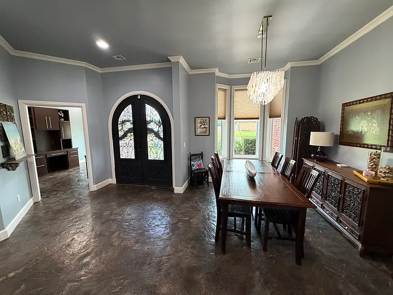319 Taylam Rd — Photo 29