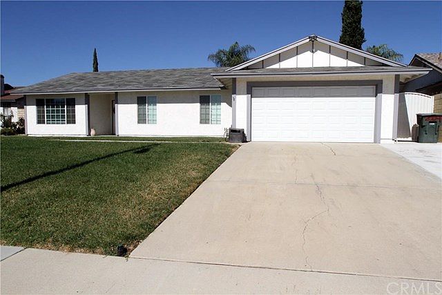 1st image of 2009 Saint Andrews Dr