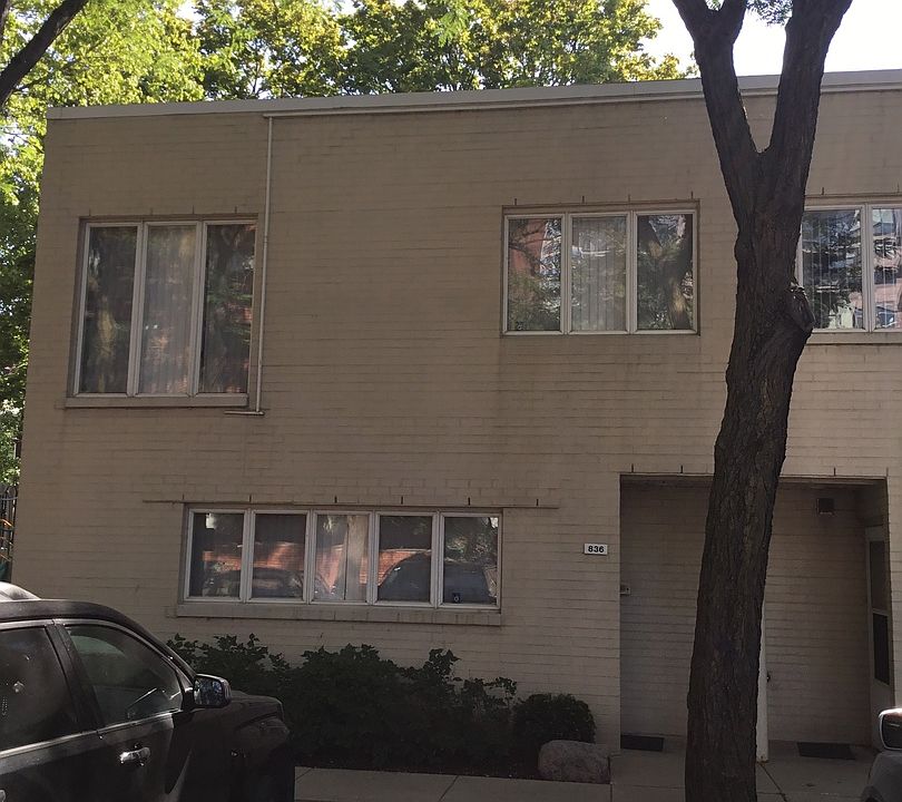 1st image of 838 S Park Ter