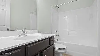 203 Holmes Point Ct — Photo 39