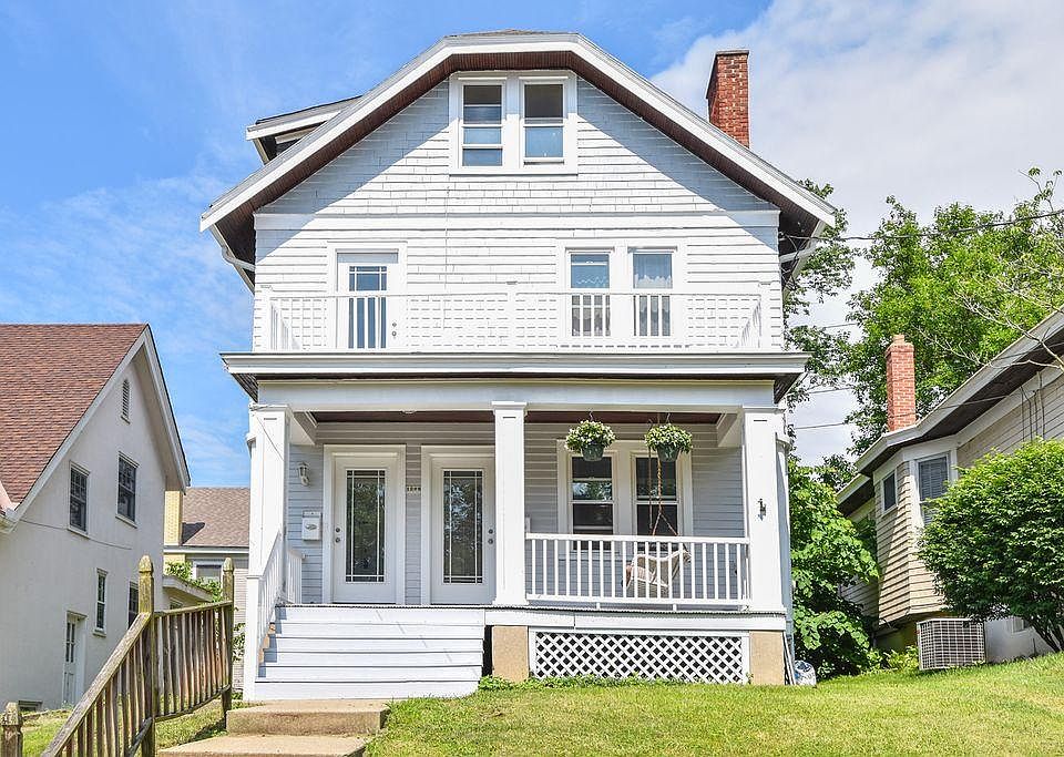 1st image of 1209 Corbett Ave #1
