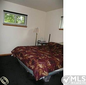 bedroom.