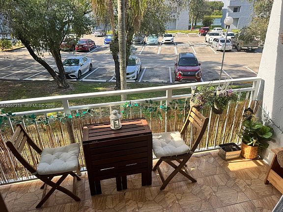 3rd image of 9363 Fontainebleau Blvd APT H230