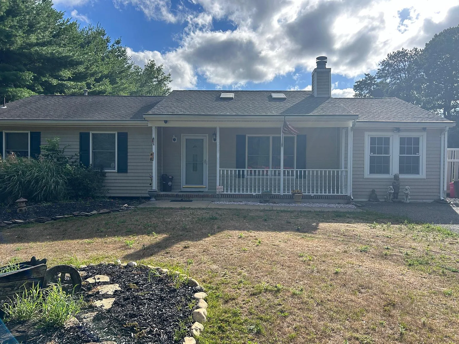 526 E Veterans Hwy photo 1