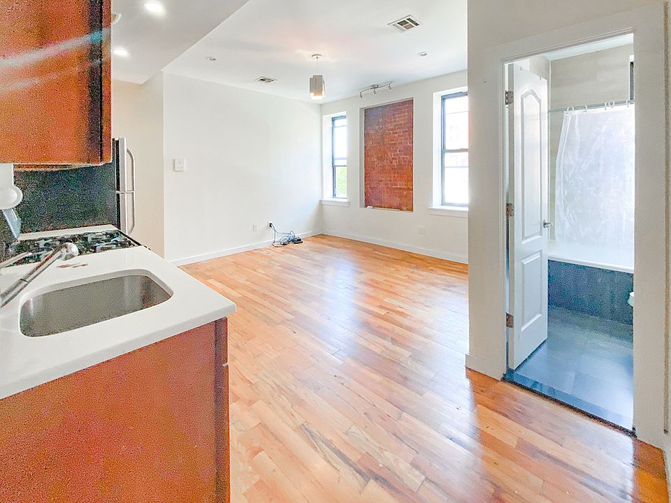 1st image of 591 Franklin Ave #Aa2